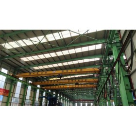 山東神州起重機生產一角照片實拍歡迎瀏覽
