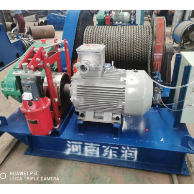 河南卷揚機大量生產河南東潤起重
