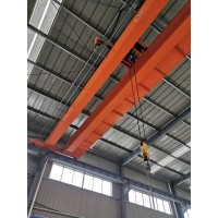 車間安裝雙梁起重機(jī)方便搬運(yùn)使用安全-河南省路港起重