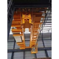新車間安裝雙梁橋式起重機(jī)，好用不貴歡迎采購-河南省路港起重