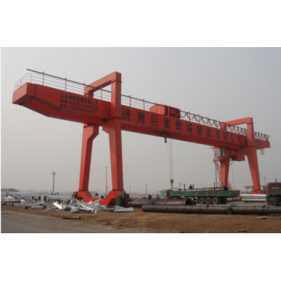山東門式起重機精細加工山東神州機