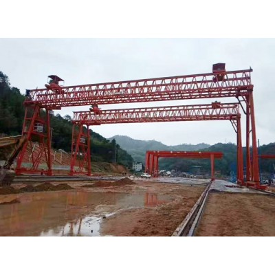 山東亞泰MGHE雙梁門式起重機施工現