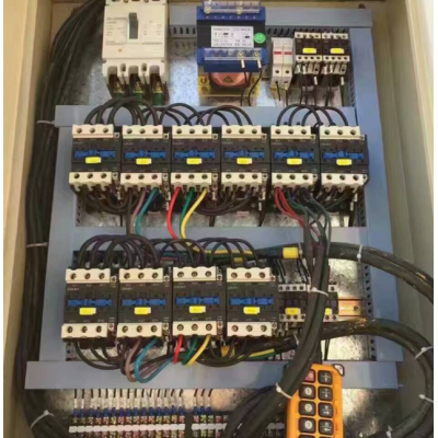 河南新鄉品牌廠家起重駕駛室成套電