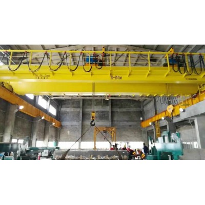 河南各型起重機(jī)大批量供應(yīng)河南鵬升