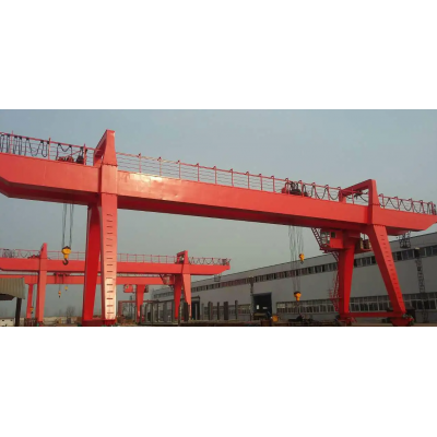 山東泰安泰山門式起重機(jī)品質(zhì)過(guò)硬