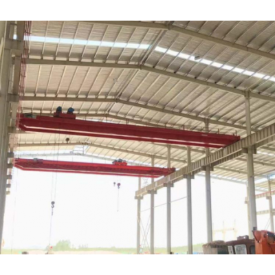 河南車間起重機(jī)搬運(yùn)中，力量非常大