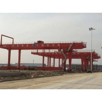 河南新鄉宇華起重設備集團生產的起重機施工現場搜狗