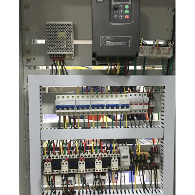 河南單雙梁起重電器柜精致大氣向東