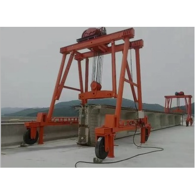 河南宇華起重設備輪胎式起重機精巧