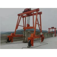 河南宇華起重設備輪胎式起重機精巧耐用