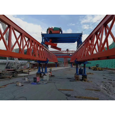 路橋起重機現場實拍，助力基建，宇