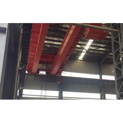山東新泰橋式起重機亞泰重型機械批