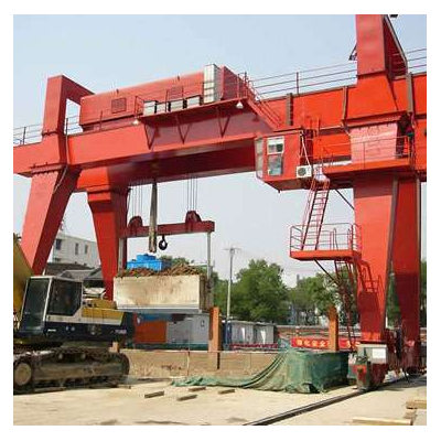 西藏那曲冶金起重機施工現場