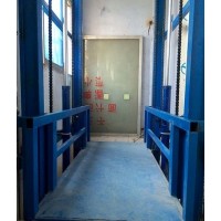 東圣起重液壓導軌升降貨梯-河南東圣起重升降設備有限公司