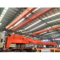 河南菱工雙梁起重機成品裝車發貨-河南菱工重型機械有限公司